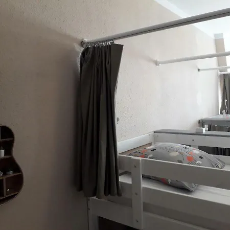 La Maioun Hostel Νίκαια