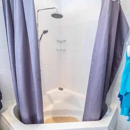 라 마이오운 호스텔