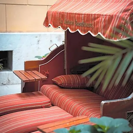La Maioun Hostel *