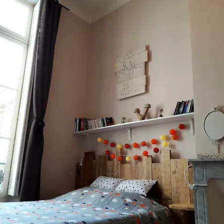 호스텔 라 마이오운 니스