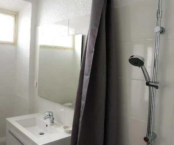 La Maioun Hostal Niza