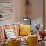 Hostel La Maioun *