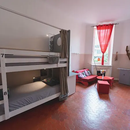 La Maioun Hostel